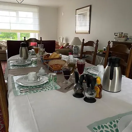 Alojamento de Acomodação e Pequeno-almoço L'aigrin 3*